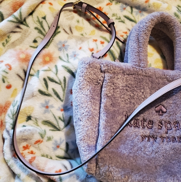 Kate Spade purse with strap - Picture 4 of 10